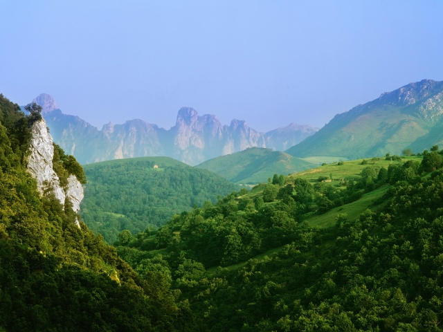 Van de wijnhuizen in La Rioja tot de bergtoppen van de Picos de Europa (08/06 – 16/06/2025)